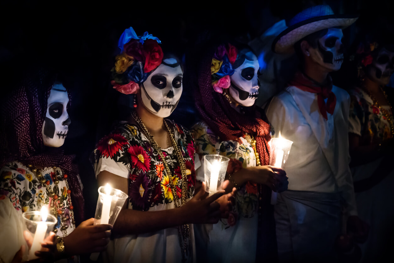 Traditional dress at a Dia de los Muertos celebration