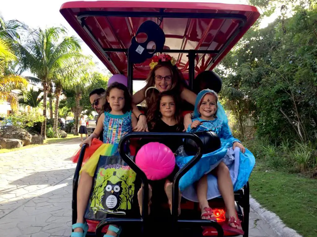 Puerto Aventuras Halloween golf cart parade