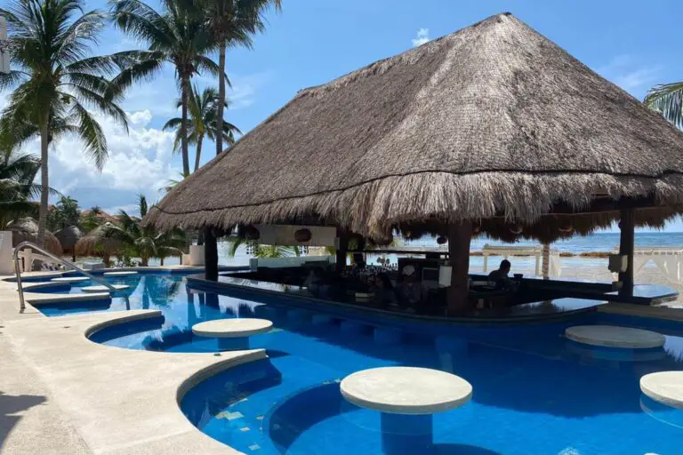 11 Best Riviera Maya Beach Clubs in and around Puerto Aventuras