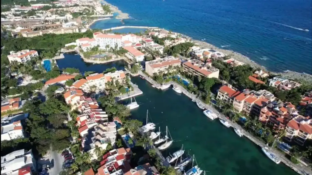 Puerto Aventuras Business Directory 2024   Puerto Aventuras From The Air 1024x577 