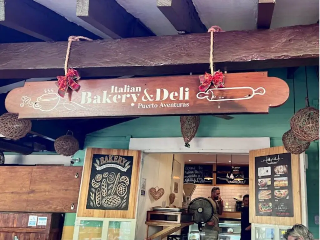 puerto aventuras restaurants italian bakery and deli