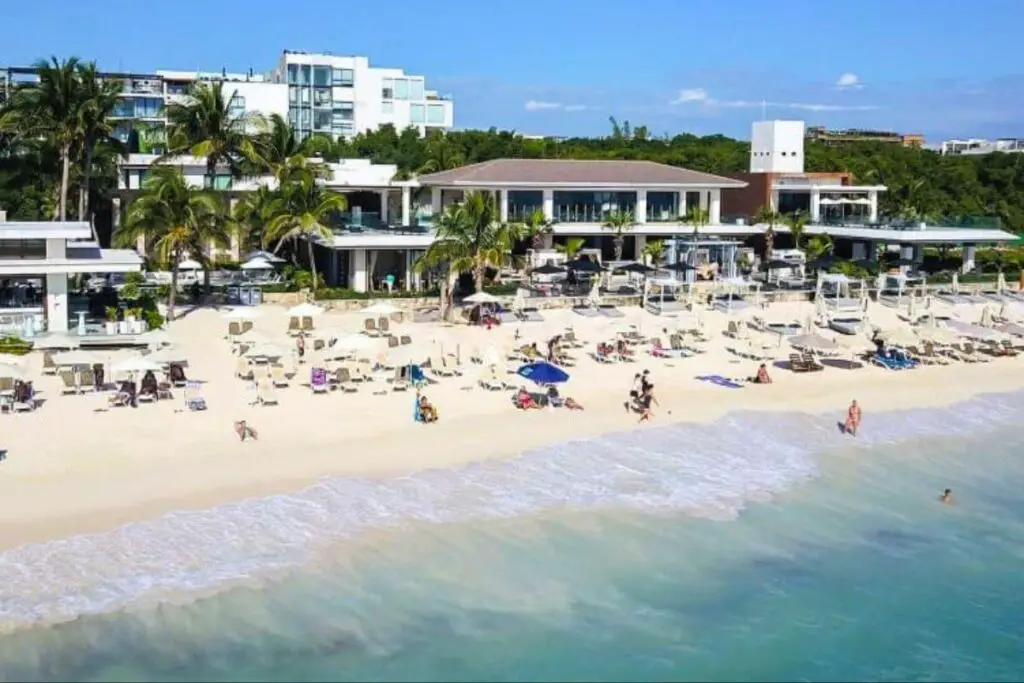 beach access in playa del carmen mamitas beach
